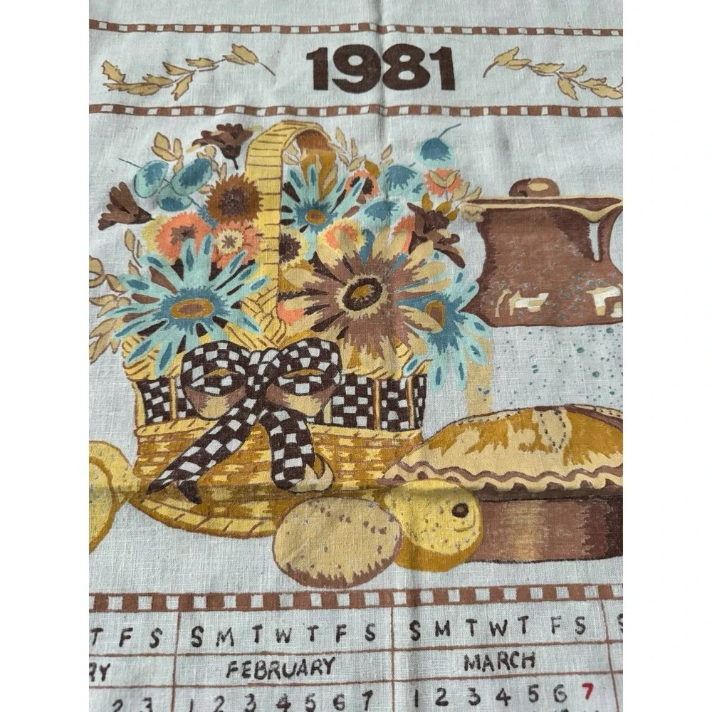 VTG 1981 Linen Tea Towel Calendar Floral Basket Pie Country Kitchen Decor Cabin
